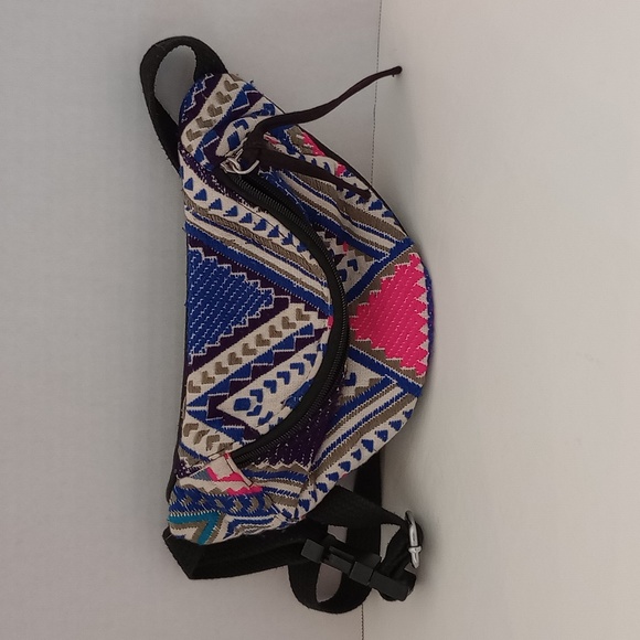 VGUC. Tribal print colored embroidered adjustable fanny pack. - Picture 1 of 5